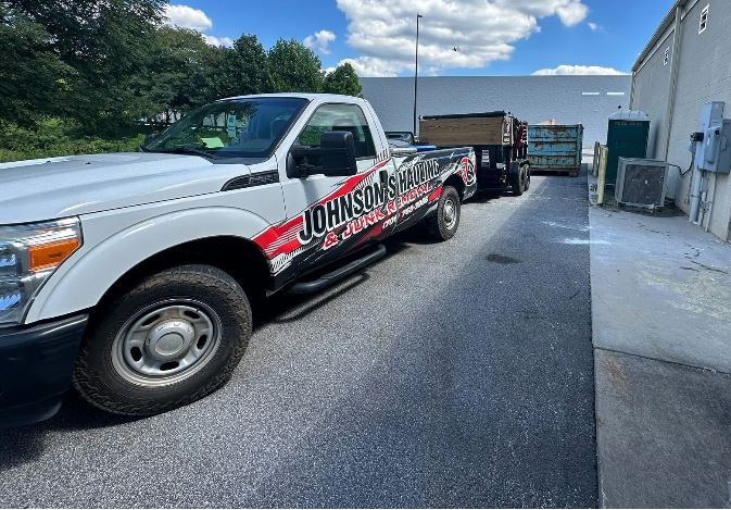 Streamlining Junk Removal with Johnson’s Hauling and Junk Removal: Your Go-To Solution in Cumming, Gainesville, and Beyond
